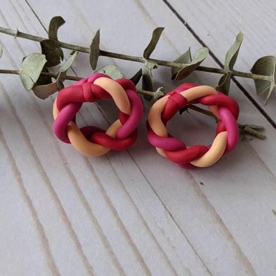 Peach pink and red hoop Polymer Clay Earrings, Dangle Earrings, Clay Statement Earrings, Handmade clay earrings, braided clay earrings